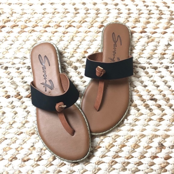 vegan leather flip flops